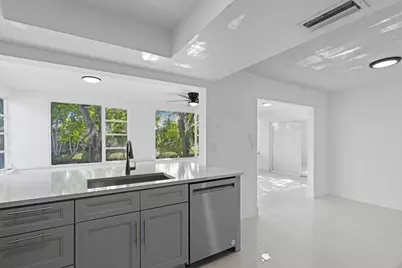 4300 NW 45th Terrace, Fort Lauderdale, FL 33319 - Photo 5