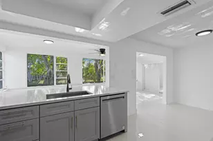 4300 NW 45th Terrace, Fort Lauderdale, FL 33319 - Photo 5