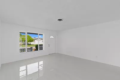 4300 NW 45th Terrace, Fort Lauderdale, FL 33319 - Photo 7