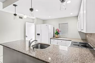 2191 NE 1st Court #Apt 106, Boynton Beach, FL 33435 - Photo 5