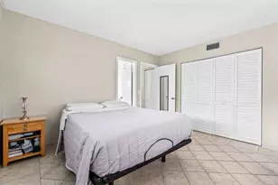 2191 NE 1st Ct, Boynton Beach, FL 33435 - Photo 11