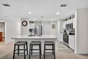 543 SW Kabot Ave, Port Saint Lucie, FL 34953 - Photo 9