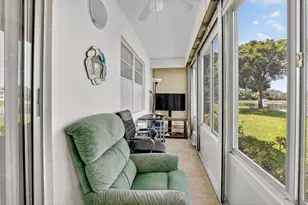 536 Durham S Circle, Deerfield Beach, FL 33442 - Photo 9