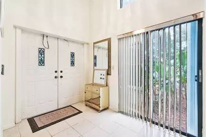 17520 Bridle Court NW, Jupiter, FL 33478 - Photo 9