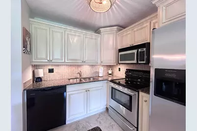 200 Horizons W #111, Boynton Beach, FL 33435 - Photo 9