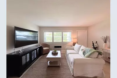 200 Horizons W #111, Boynton Beach, FL 33435 - Photo 3