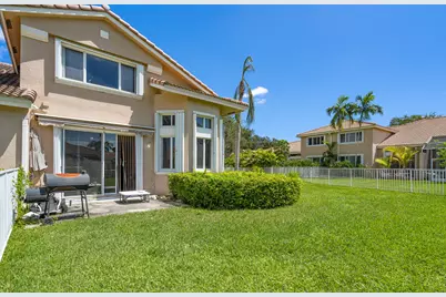 15822 SW 10th Street, Pembroke Pines, FL 33027 - Photo 33