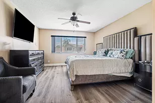 15822 SW 10th St, Pembroke Pines, FL 33027 - Photo 17