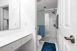 15822 SW 10th St, Hollywood, FL 33027 - Photo 25