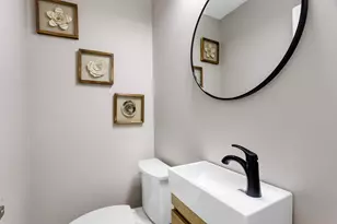 5200 Club Rd, Haverhill, FL 33415 - Photo 29