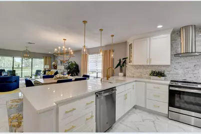 15 Westgate Lane #D, Boynton Beach, FL 33436 - Photo 5