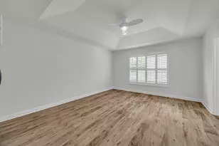 8058 Murano Cir, Palm Beach Gardens, FL 33418 - Photo 19