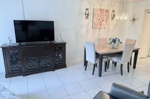 171 Oakridge L, Deerfield Beach, FL 33442 - Photo 3