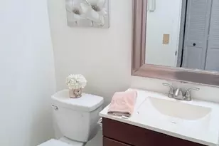 171 Oakridge L, Deerfield Beach, FL 33442 - Photo 9