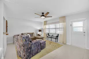 1037 Berkshire B, Deerfield Beach, FL 33442 - Photo 3