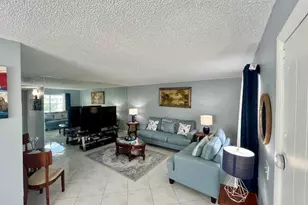 897 Flanders S, Delray Beach, FL 33484 - Photo 5