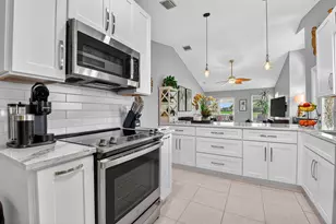 6103 Bear Creek Ct, Lake Worth, FL 33467 - Photo 17