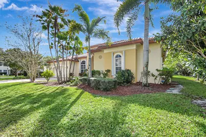 8123 Woodslanding Trail, West Palm Beach, FL 33411 - Photo 3