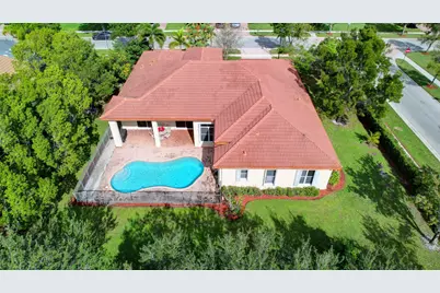 8123 Woodslanding Trail, West Palm Beach, FL 33411 - Photo 47