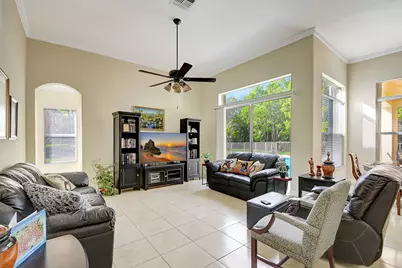 8123 Woodslanding Trail, West Palm Beach, FL 33411 - Photo 17