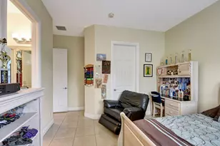 8123 Woodslanding Trail, West Palm Beach, FL 33411 - Photo 27