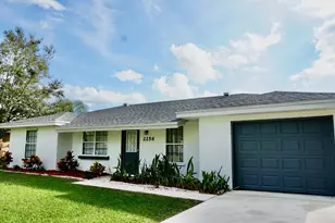 2256 SE East Dunbrooke Cir, Port Saint Lucie, FL 34952 - Photo 1