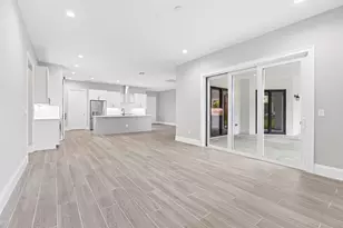 179 SE Via Lago Garda, Port Saint Lucie, FL 34952 - Photo 5