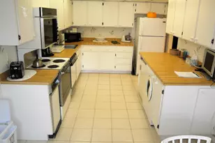 20 Westgate Ln, Boynton Beach, FL 33436 - Photo 5