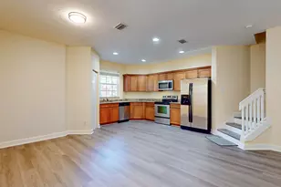 2558 SE Pineland Dr, Port Saint Lucie, FL 34952 - Photo 13
