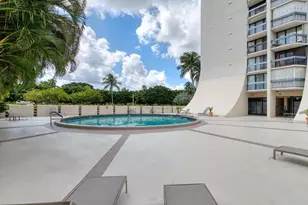 2400 Presidential Way, West Palm Beach, FL 33401 - Photo 37