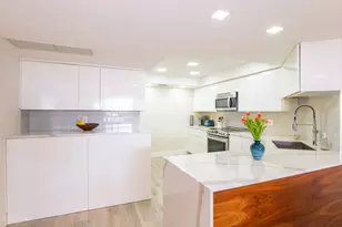 2400 Presidential Way, West Palm Beach, FL 33401 - Photo 3