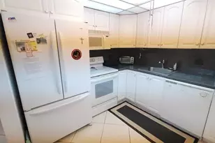 209 Greenbrier A, West Palm Beach, FL 33417 - Photo 7