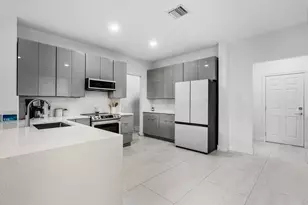 1031 Pinewood Lake Ct, Greenacres, FL 33415 - Photo 15