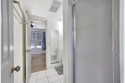 2400 NE 33rd Avenue #211, Fort Lauderdale, FL 33305 - Photo 27