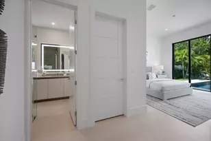 335 NE 5th St, Boca Raton, FL 33432 - Photo 17