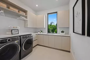 335 NE 5th St, Boca Raton, FL 33432 - Photo 43