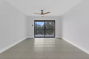 200 Jacaranda Country Club Dr, Plantation, FL 33324 - Photo 7