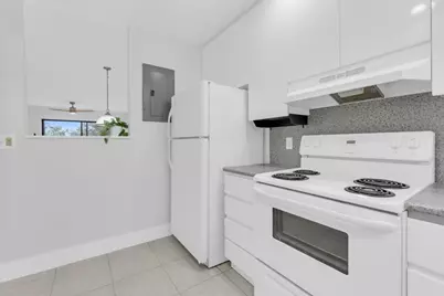 200 Jacaranda Country Club Drive #3c, Plantation, FL 33324 - Photo 9