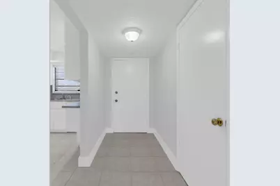 200 Jacaranda Country Club Drive #3c, Plantation, FL 33324 - Photo 7