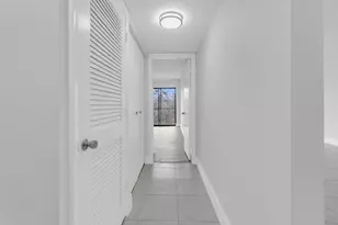 200 Jacaranda Country Club Dr, Plantation, FL 33324 - Photo 15