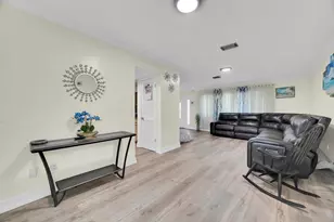 804 Holly Ave, Fort Pierce, FL 34982 - Photo 5