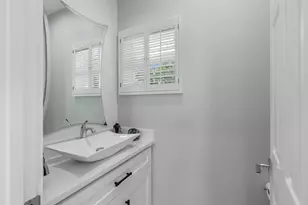 2701 Tecumseh Dr, West Palm Beach, FL 33409 - Photo 13