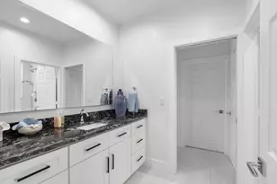 2701 Tecumseh Dr, West Palm Beach, FL 33409 - Photo 25