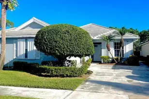 304 NW Bentley Cir, Port Saint Lucie, FL 34986 - Photo 3