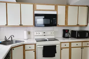 23 Colonial Club Dr, Boynton Beach, FL 33435 - Photo 13