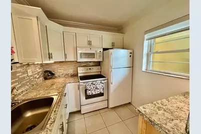 5161 W Oakland Park Boulevard #206, Fort Lauderdale, FL 33313 - Photo 9
