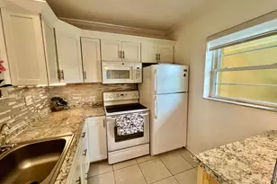 5161 W Oakland Park Blvd, Fort Lauderdale, FL 33313 - Photo 9