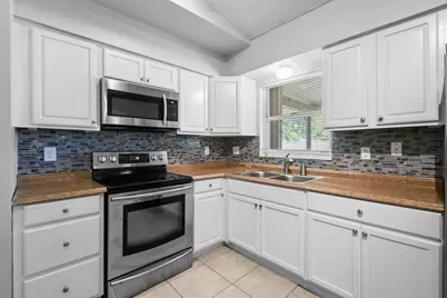 767 SE Chaloupe Avenue, Port Saint Lucie, FL 34983 - Photo 9