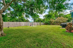 767 SE Chaloupe Ave, Port Saint Lucie, FL 34983 - Photo 31