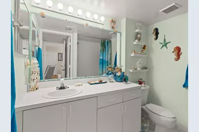 1590 S 42nd Circle #208, Vero Beach, FL 32967 - Photo 15